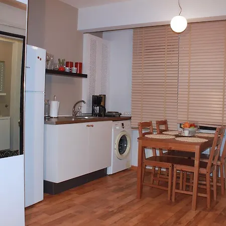 212 Aparthotel