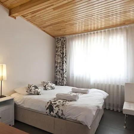 Adonis House Taksim 3*