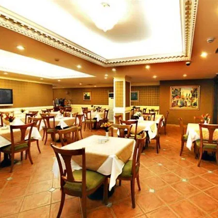 Golden Crown Hotel 3*