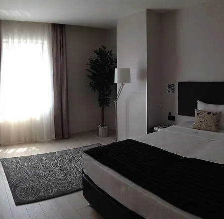 Tempo Airport 3* İstanbul