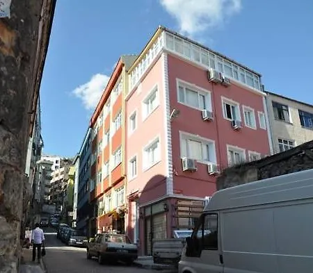 Huxley And Aparts Old City 3*