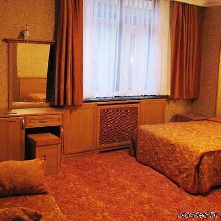 Bristol Hotel 4*