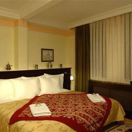 Tria Istanbul-special Category
