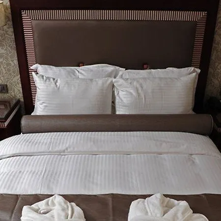 Hotel Emporium 4*