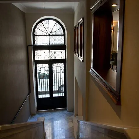 Hotel Au Pera Istanbul