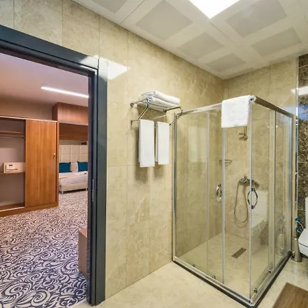 Alphonse Hotel