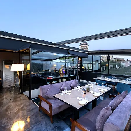 Walton Galata מלון 4*