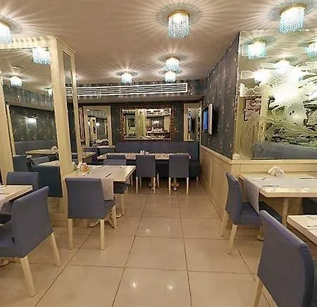 Peak Star Hotell