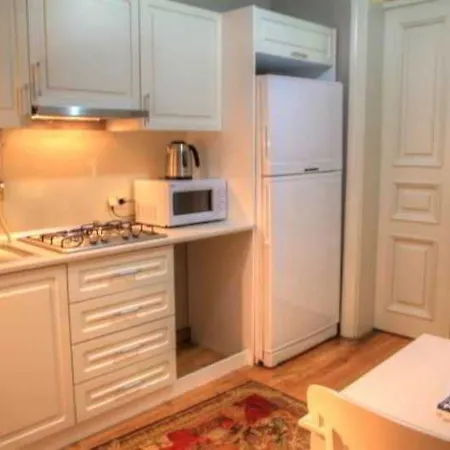 Omer Hayyam Suites Hotel de apartamente