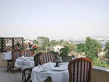 Azade Szálloda 4*