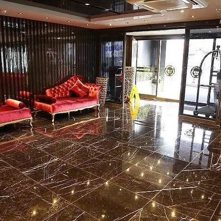 Atasehir Palace & Conference Hotel 4*