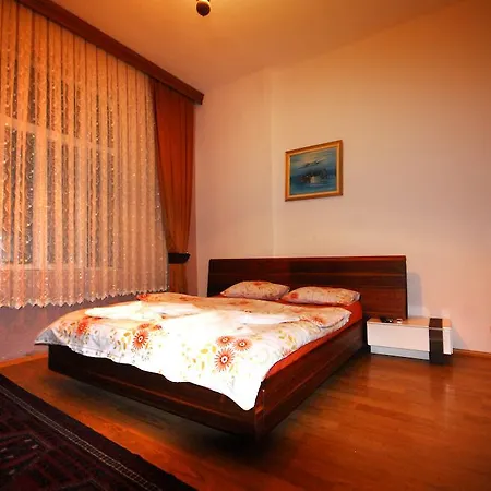 Hostel Station 34 *