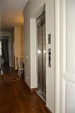 Oemer Hayyam Suites *