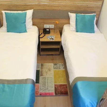Fide Hotel