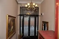 Oemer Hayyam Suites Apartment *