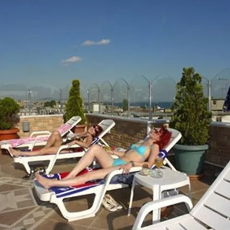 Hotel Grand Emin