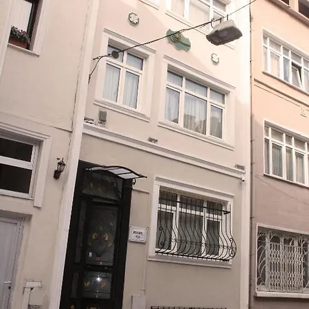Uyar Apt Istanbul