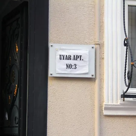 Uyar Apt *