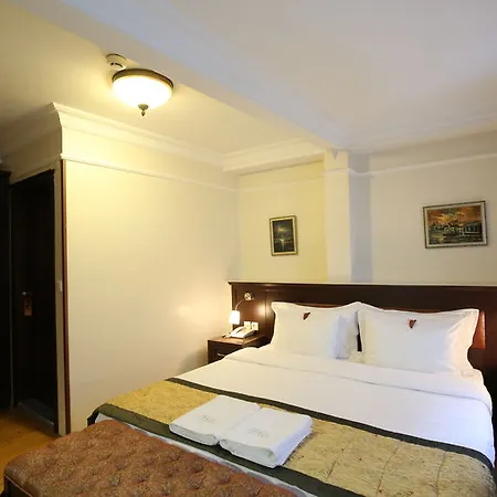 Tria Istanbul-special Category Otel 4*