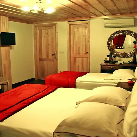 Hotel Divas 3*