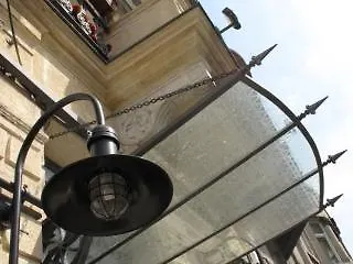 佩拉戴斯酒店