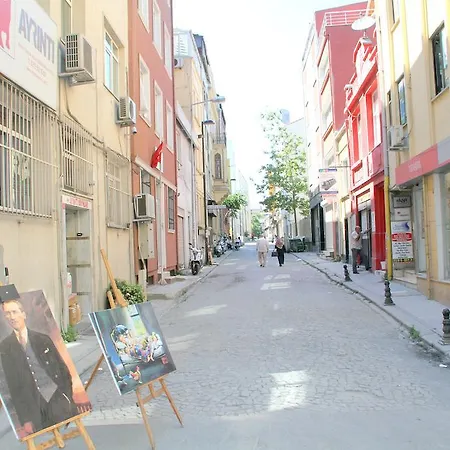 Yazar Hotel 3*