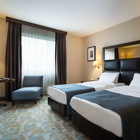 Ξενοδοχείο Midtown 4*