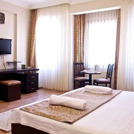 Adonis House Taksim Hotel 3*