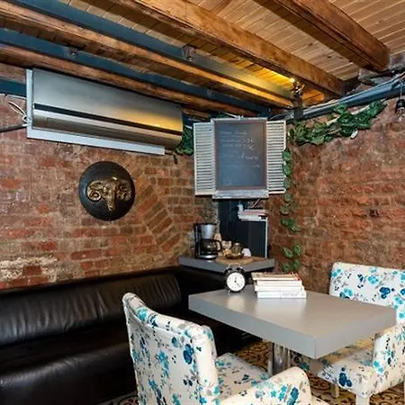 Corner Hot Hotel 3*