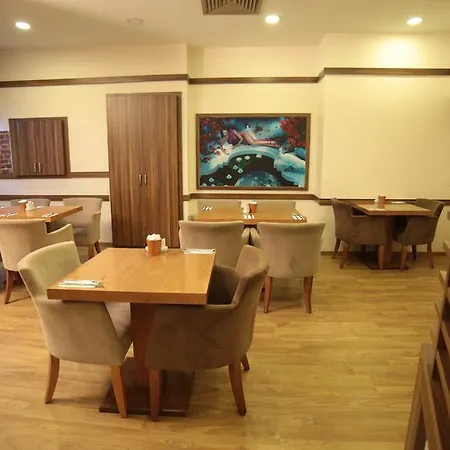 Black Pearl Hotel