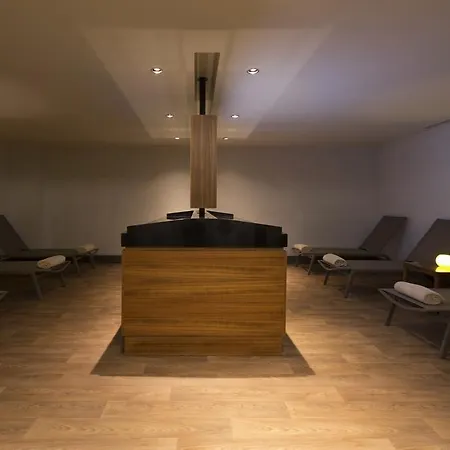Golden Tulip Bayrampasa