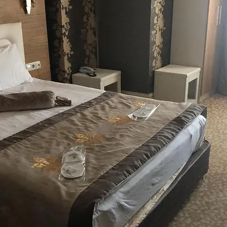 Hotel Golden Hill 4*
