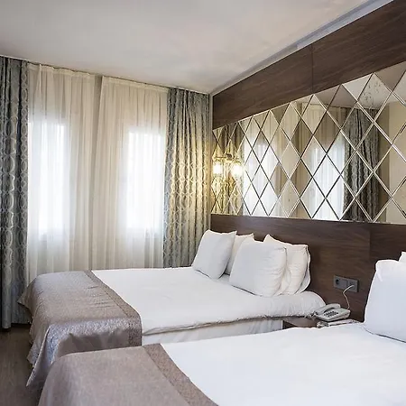 Long Hotel