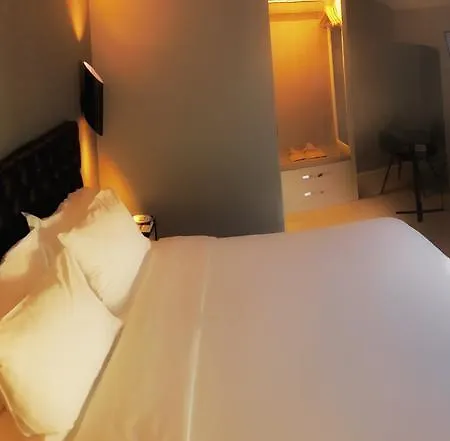 Barbera Hotel 3*