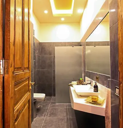 Maroon Apartment Istanbul