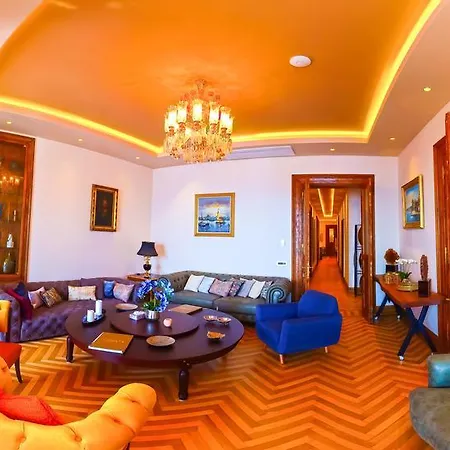 Apartment Maroon Istanbul