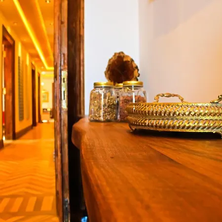 Apartment Maroon Istanbul