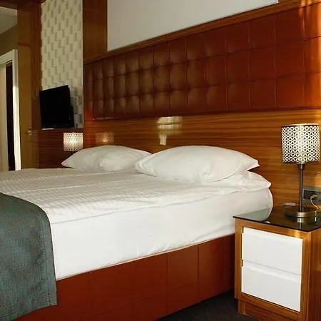 Atasehir Palace & Conference 4*