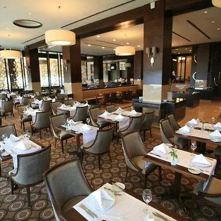 Hotel Titanic Business Kartal