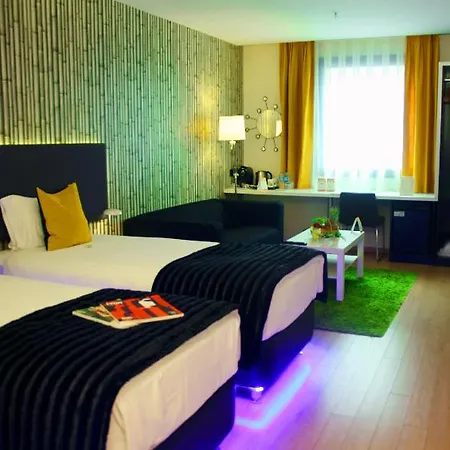 Tempo Airport Otel 3*