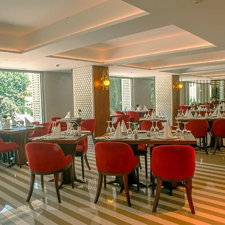 Vogue Supreme Hotel 5*