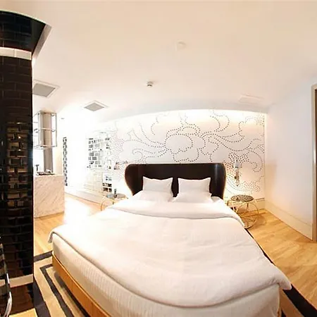 Witt Hotel 5*