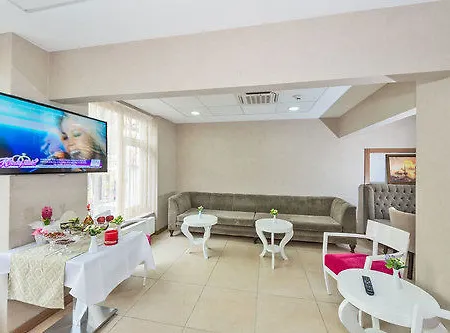 Nocleg ze śniadaniem La Garden 3*