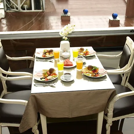 Hotel Gold 3*