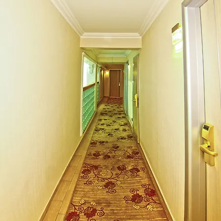 Gold Hotel 3*