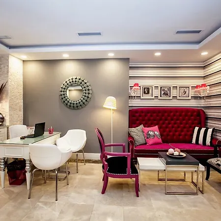 Hotel Just 3*
