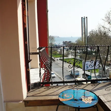 Bed & Breakfast Eagles Budget Istanbul