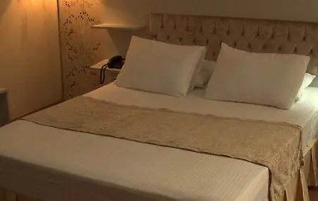 Arach Harbiye Otel 4*