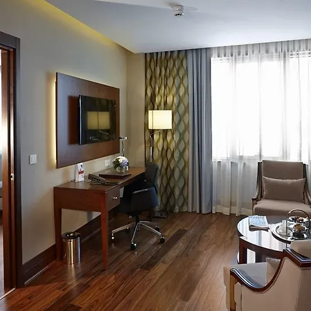 Hotel Crowne Plaza Oryapark By Ihg 5*