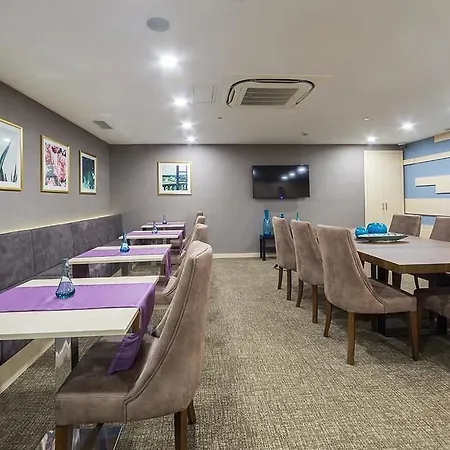 Molton Monapart Mecidiyekoy Istanbul